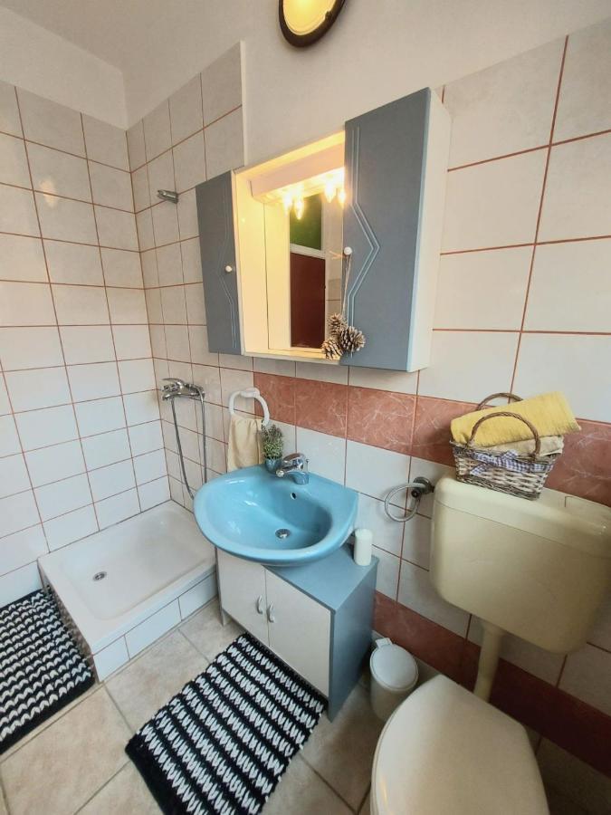 Apartmani Seaview Любач Екстер'єр фото